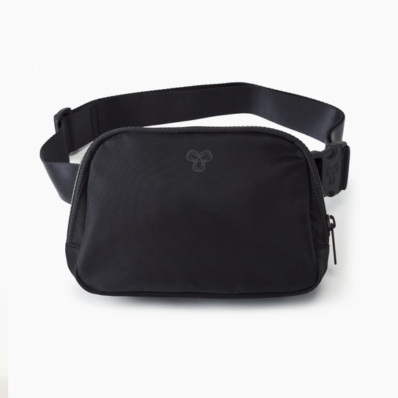 Aritzia cross body bag - Picture 2 of 2